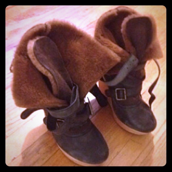 Shearling Wedge Boots!