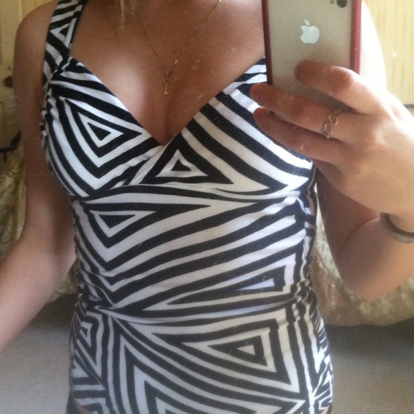 Express tank top - Picture 1 of 1