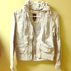 *REDUCED* Nautica Light jacket