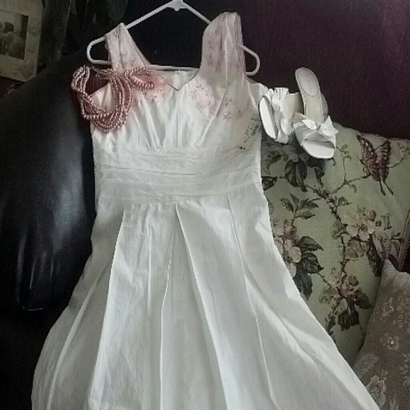 nwt  and perfect for EASTER/px drop