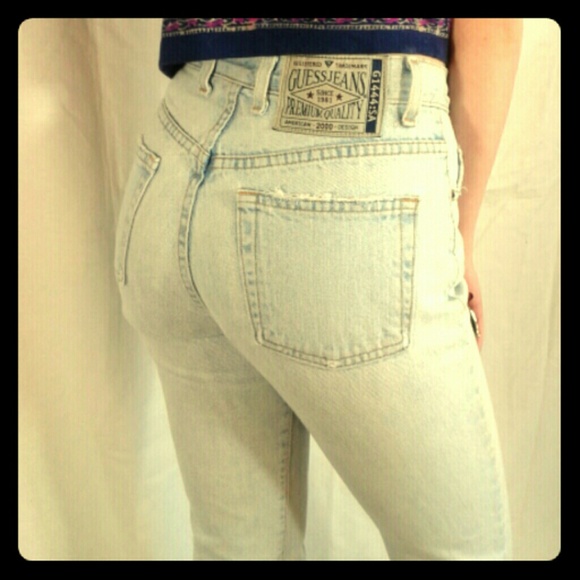 ◆SOLD◆High Waisted Guess White Wash Jeans