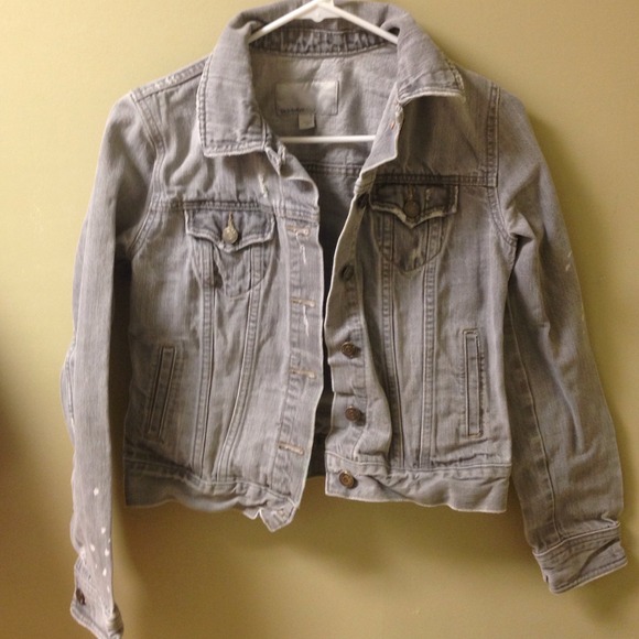 *REDUCED* Distressed jean jacket