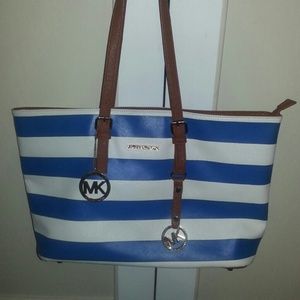 **REDUCED** Michael Kors inspired XL handbag