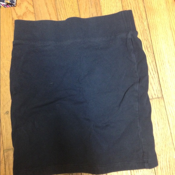 Skirts - Picture 4 of 4