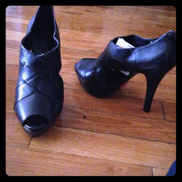 🚫Sold🚫Black Zara heels
