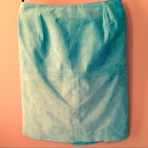 🎉🎉 Host Pick! Real Suede wrap Skirt - Picture 4 of 5