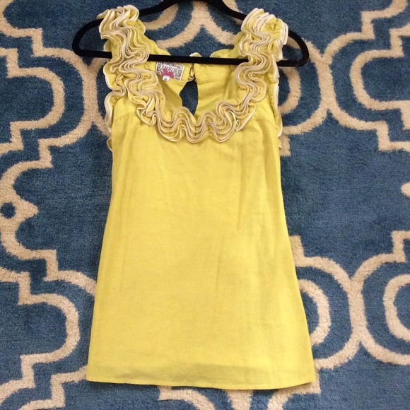 Baraschi ruffled sleeveless shirt