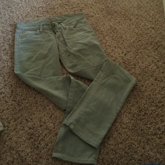 Grey skinny jeans that feel amazing!