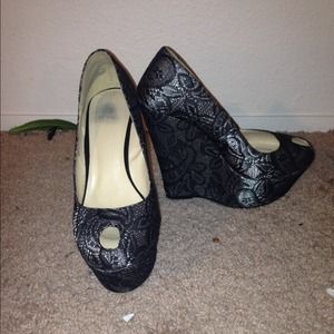 High heels size 9