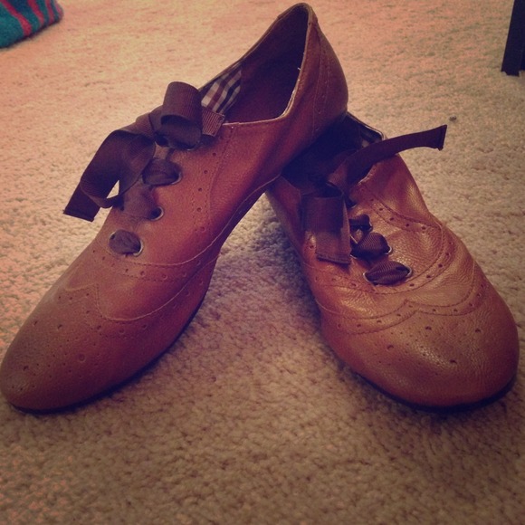 brown flats