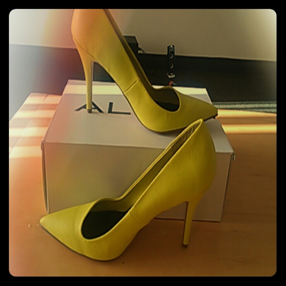 BRAND NEW Ocaria Pump