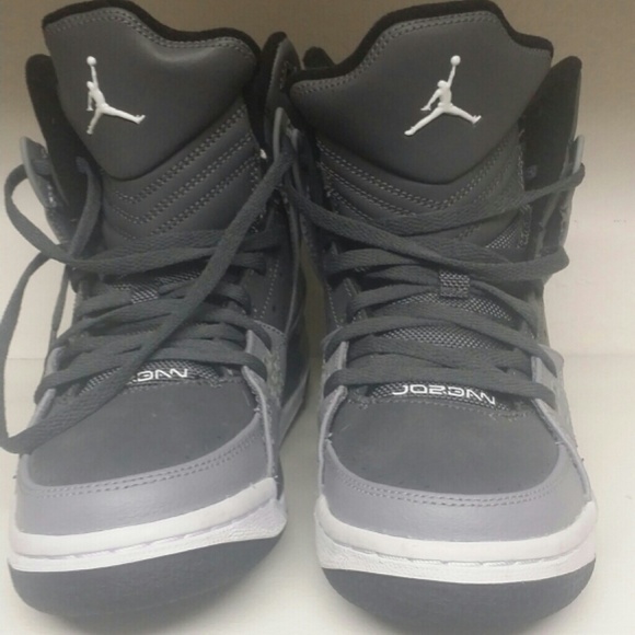 Shoes - Picture 2 of 3