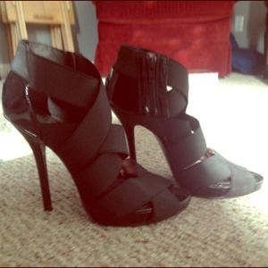 Black Strappy Heels!