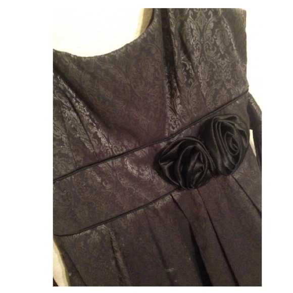 black with gold embellishment dress ! - Picture 2 of 4