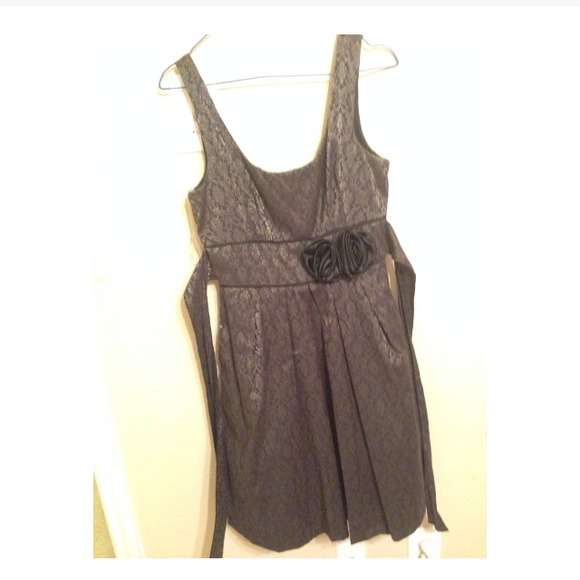 black with gold embellishment dress ! - Picture 4 of 4