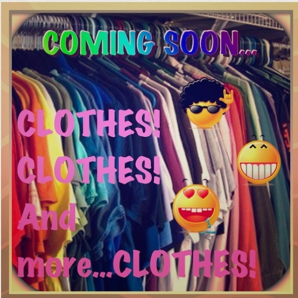 2 CLOSETS 1 SHIPPING!!!!! Say what!? ๐๐๐ - Picture 4 of 4