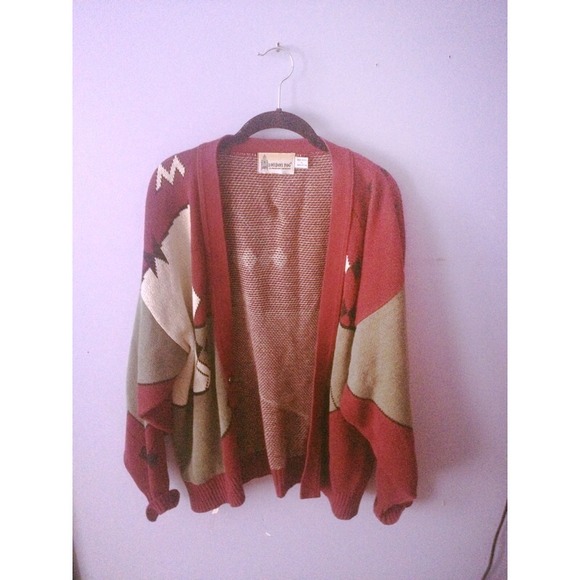 Knit sweater 💖✨ - Picture 1 of 3