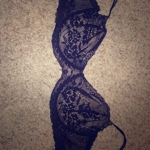 VS lace bra
