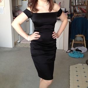 Black silky off the shoulder cocktail dress S 2/4