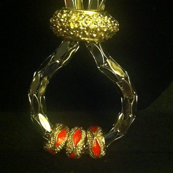 Necklace Set!! - Picture 3 of 3