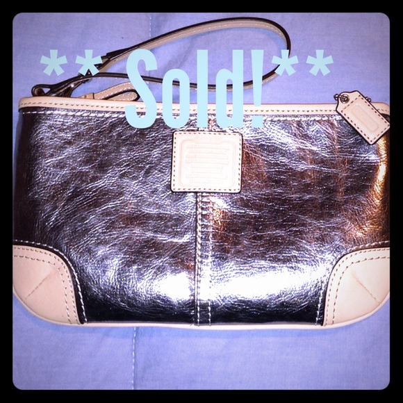 **Sold!** Authentic Coach Large Wristlet 🌟NWOT🌟