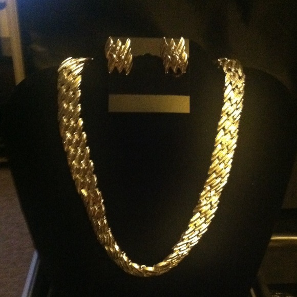 Costume Necklace set