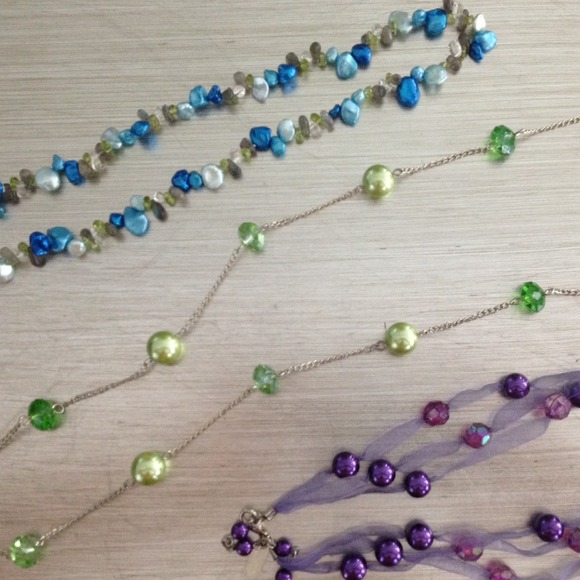 WHAT A BEAUT! Set of 3 beaded necklaces