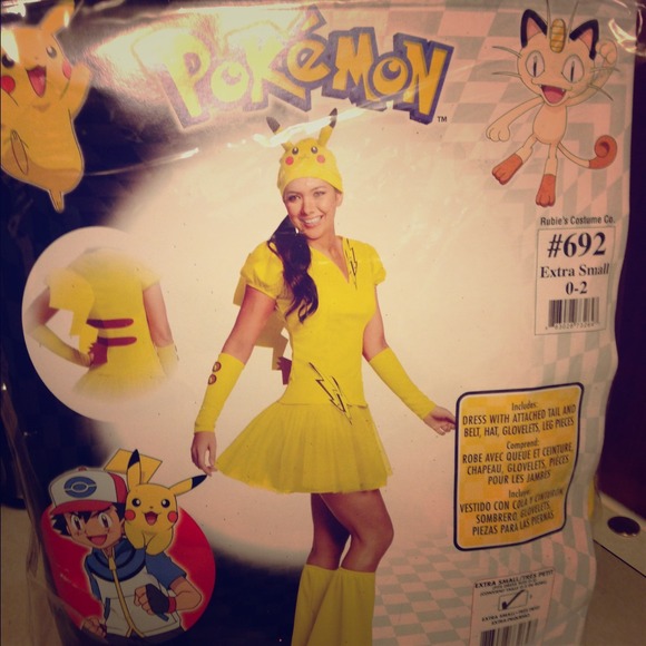 PIKACHU adult Costume
