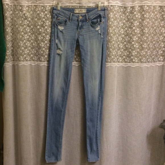Hollister Jeans for sale size 3