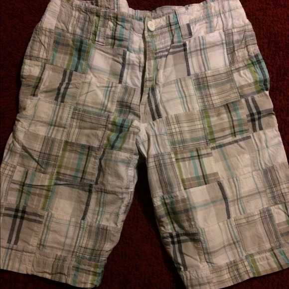 🚫SOLD🚫Men's plaid shorts🎉