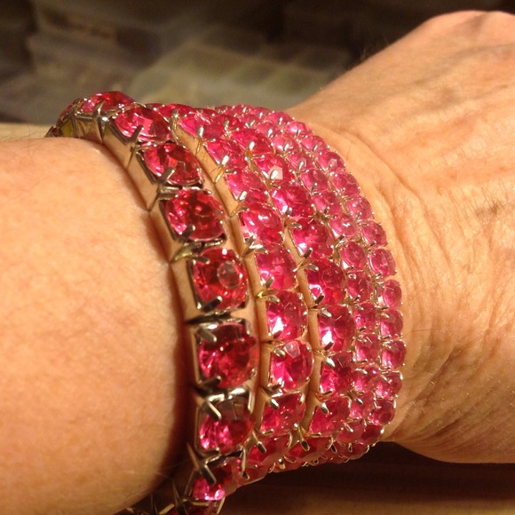 Jewelry - Picture 4 of 4