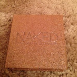 Urban Decay Naked Illuminated Powder