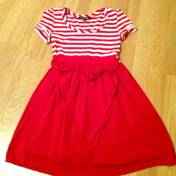 Hit red dress! Comfy and cute 😉 - Picture 1 of 3