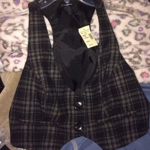 Never worn.