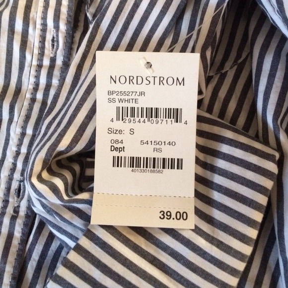 Button down - Picture 2 of 2