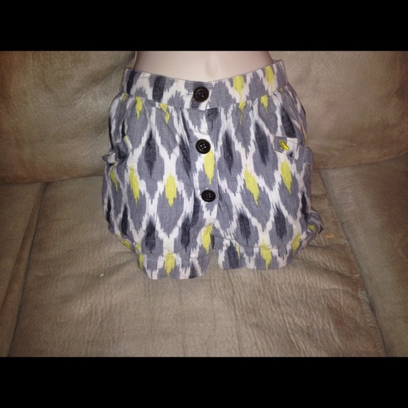 Black white yellow skirt