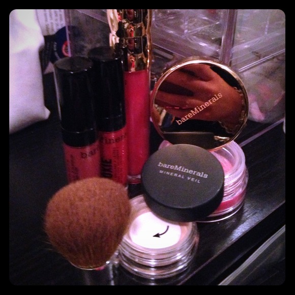 Bare Minerals NWT Make Up Lot