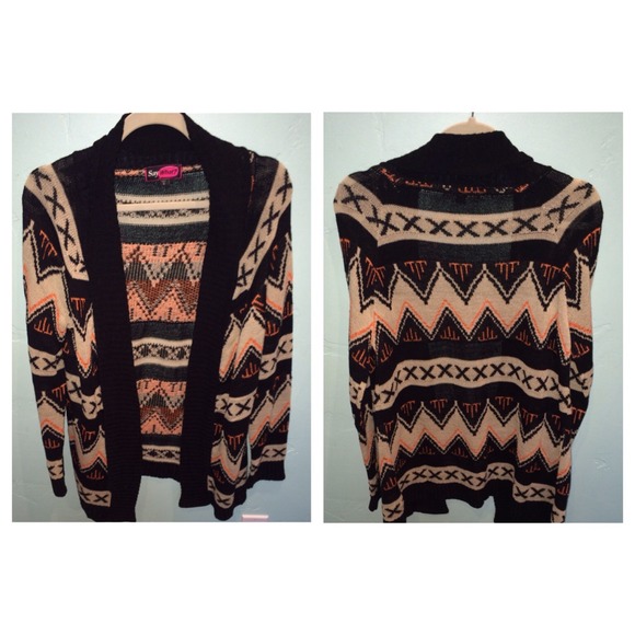 Sweaters - Cardigan