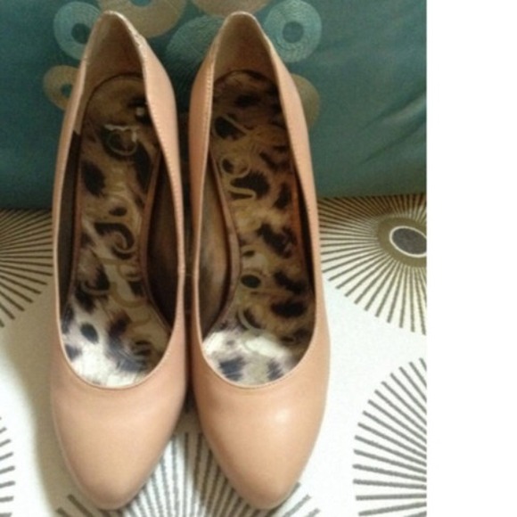 Sam Edelman Pumps - Picture 2 of 4