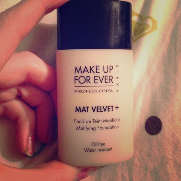 Makeup forever foundation