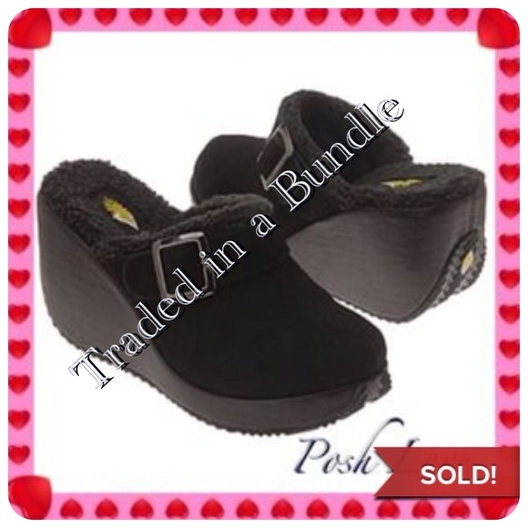 Clogs