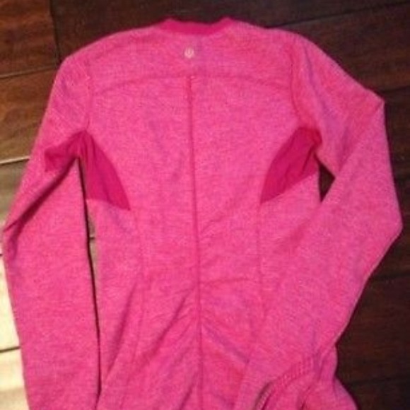 🚫sold🚫Lululemon baserunner size 2 pink raspberry - Picture 2 of 3