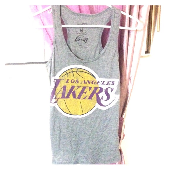 Lakers tank