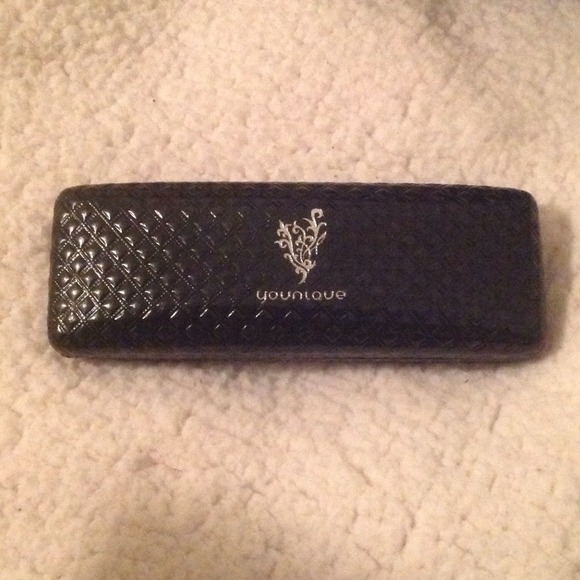 Younique fiber lash mascara.