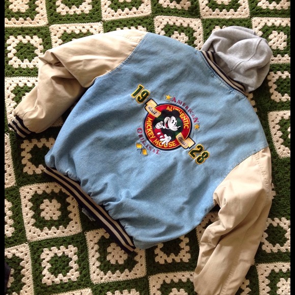 ❗️PRICE DROP❗️Authentic Mickey Mouse Bomber Jacket - Picture 2 of 4