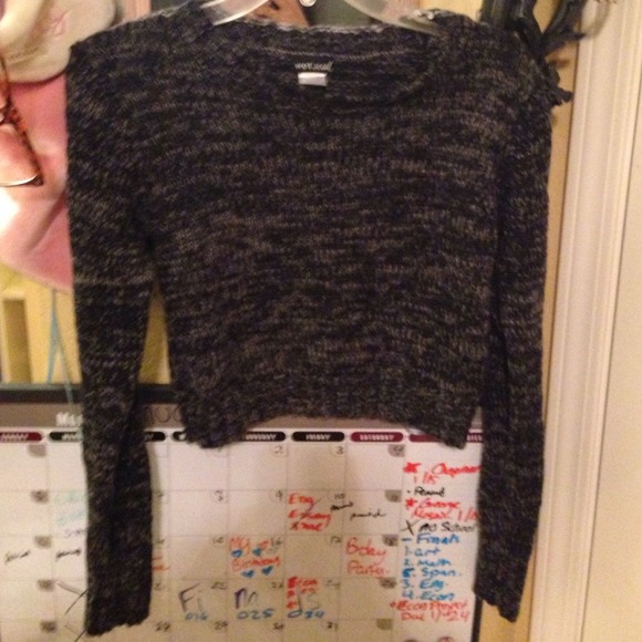Crop sweater