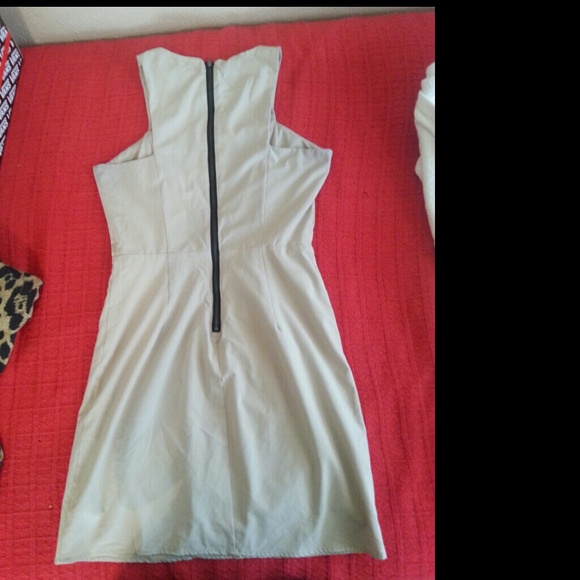 Dress - Picture 2 of 2