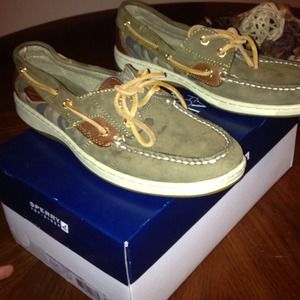 Camo Sperrys