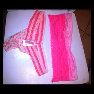 💗VS Pink lace Bandeau with New lace thong💗
