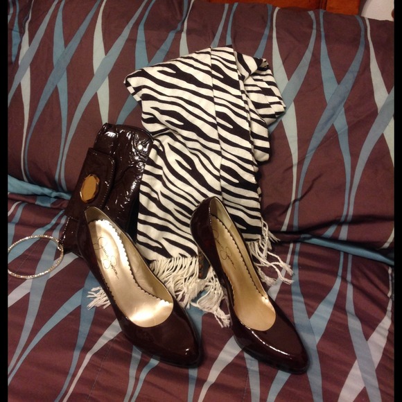 Jessica Simpson chocolate patent shoes